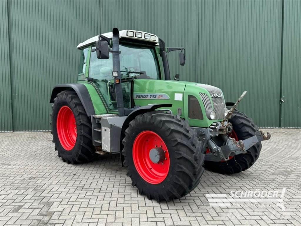 Fendt 712 VARIO Traktorer