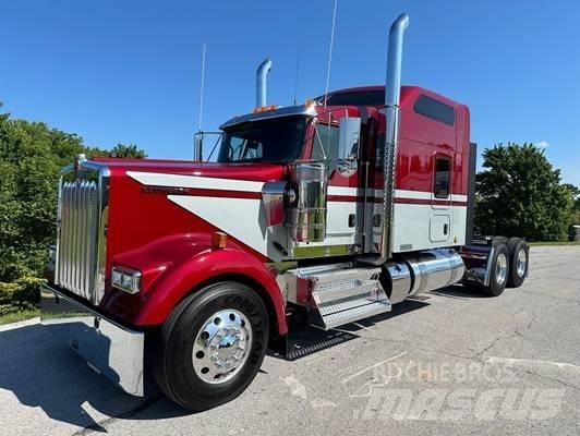 Kenworth W 900 Trækkere
