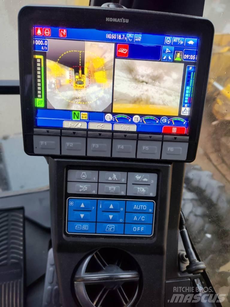 Komatsu PW180-11 Gravemaskiner på hjul