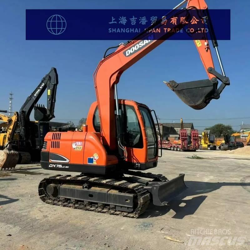 Doosan DX 75 Midi-gravemaskiner 7t - 12t