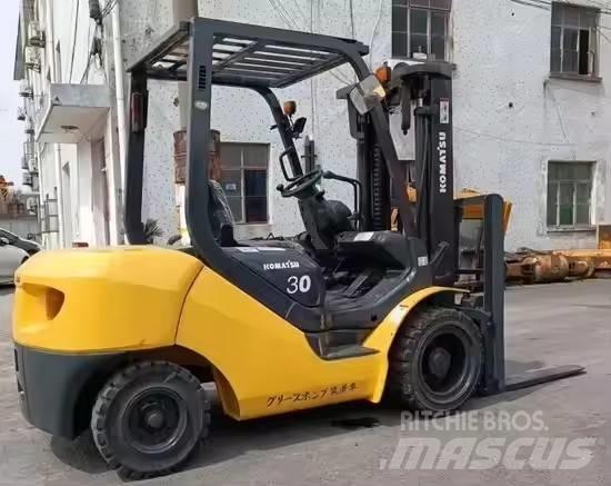 Komatsu 30 Diesel gaffeltrucks