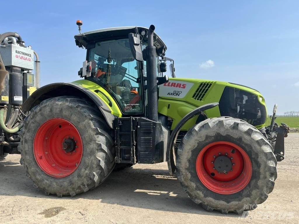 CLAAS Axion 830 Traktorer