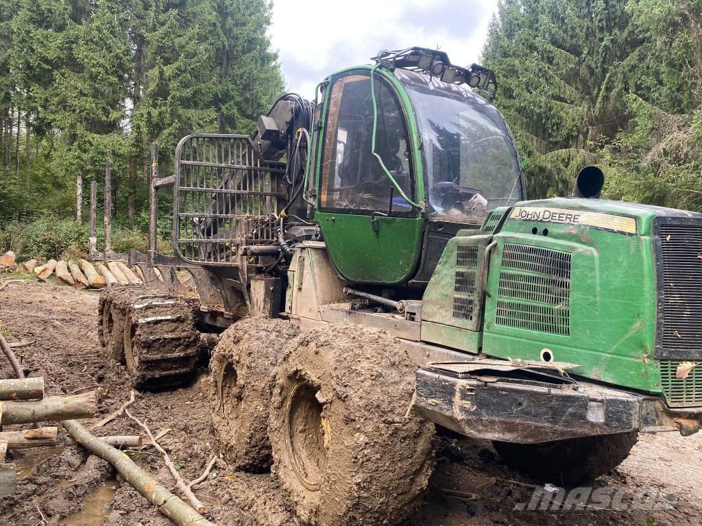 John Deere 1110 E Udkørselsmaskiner
