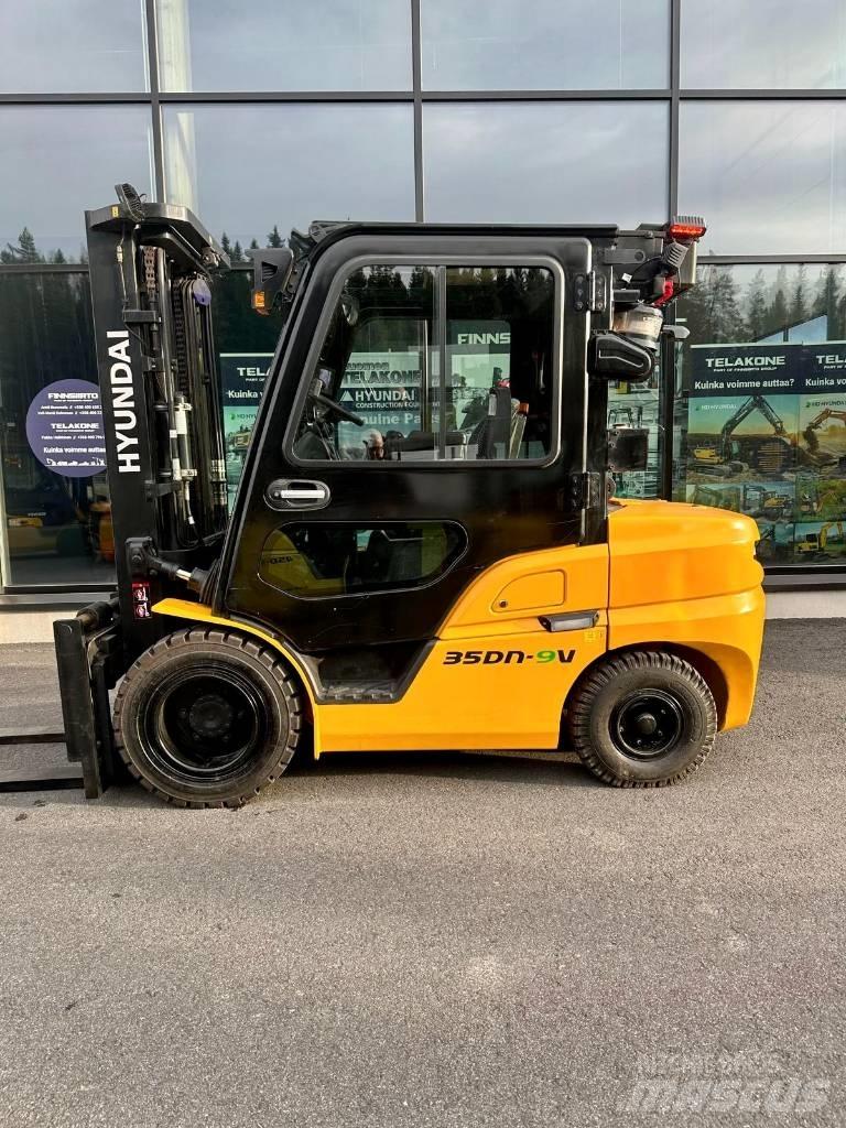 Hyundai 35DN-9V Diesel gaffeltrucks
