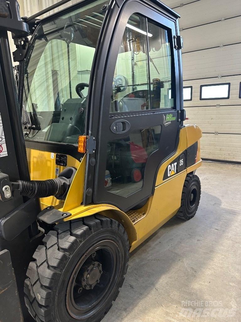 CAT DP35NT Diesel gaffeltrucks