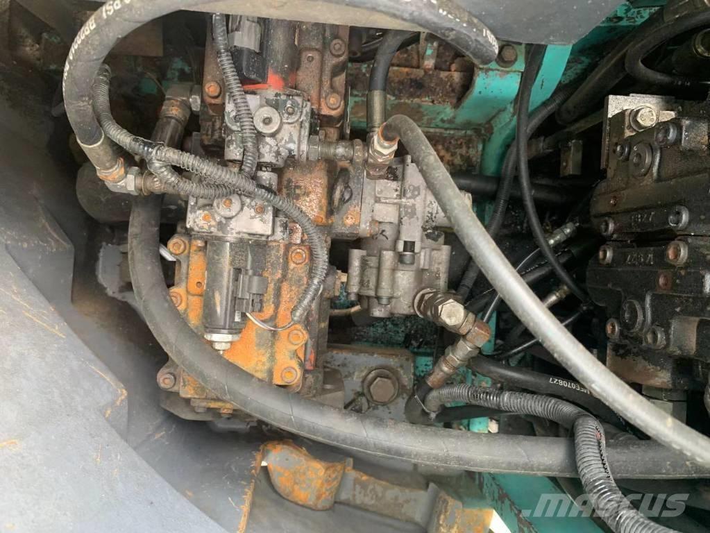 Kobelco SK 135 Gravemaskiner på larvebånd
