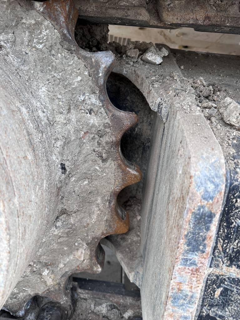 CAT 323 Gravemaskiner på larvebånd