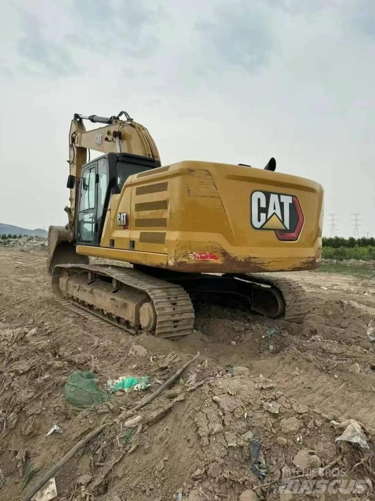 CAT 330 Gravemaskiner på larvebånd