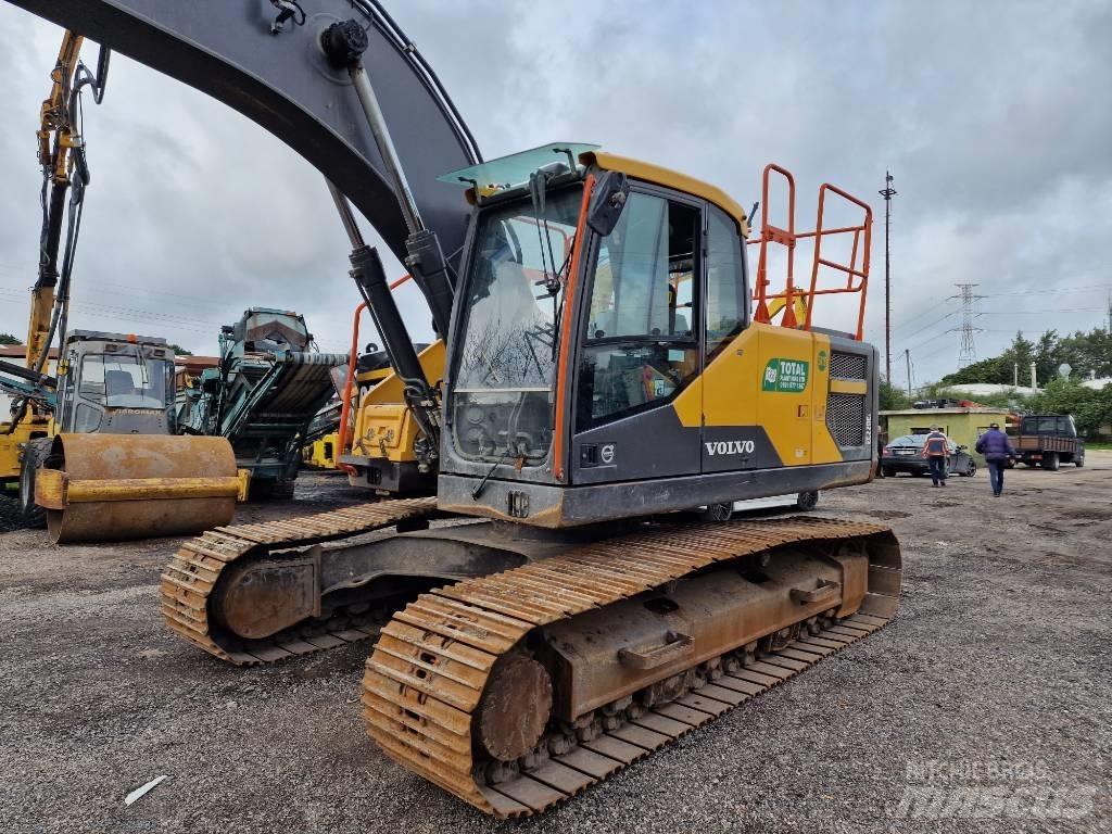Volvo EC 220 E Gravemaskiner på larvebånd