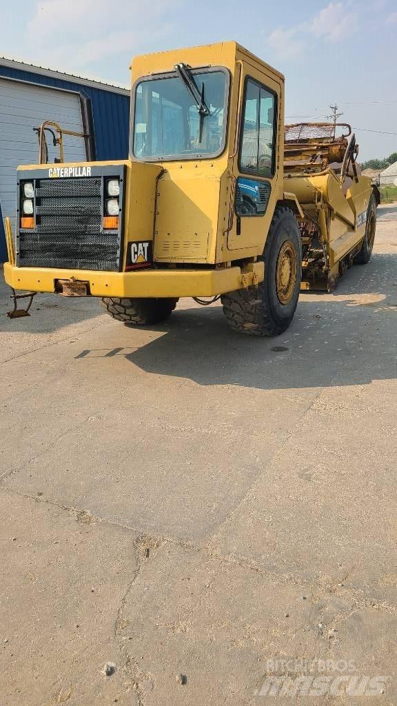 CAT 613 C II Skrabere