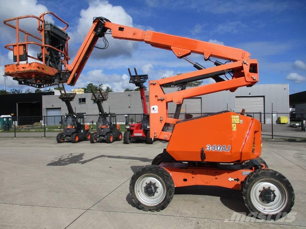 JLG 340AJ (835) Kompakte selvkørende bomlifte