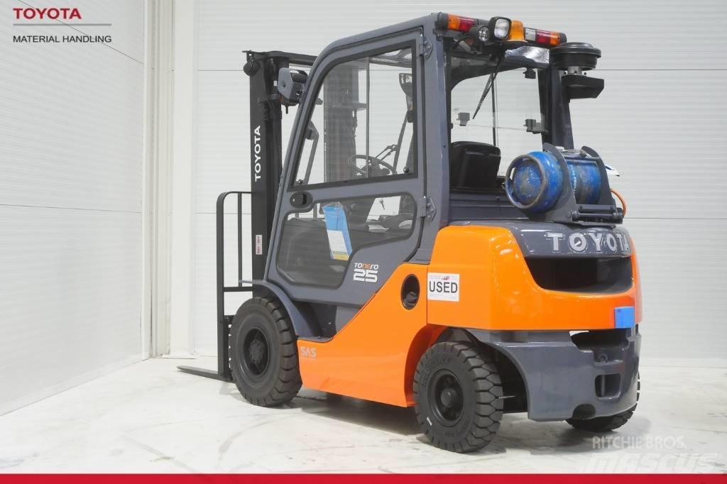 Toyota 02-8 FGF 25 LPG gaffeltrucks