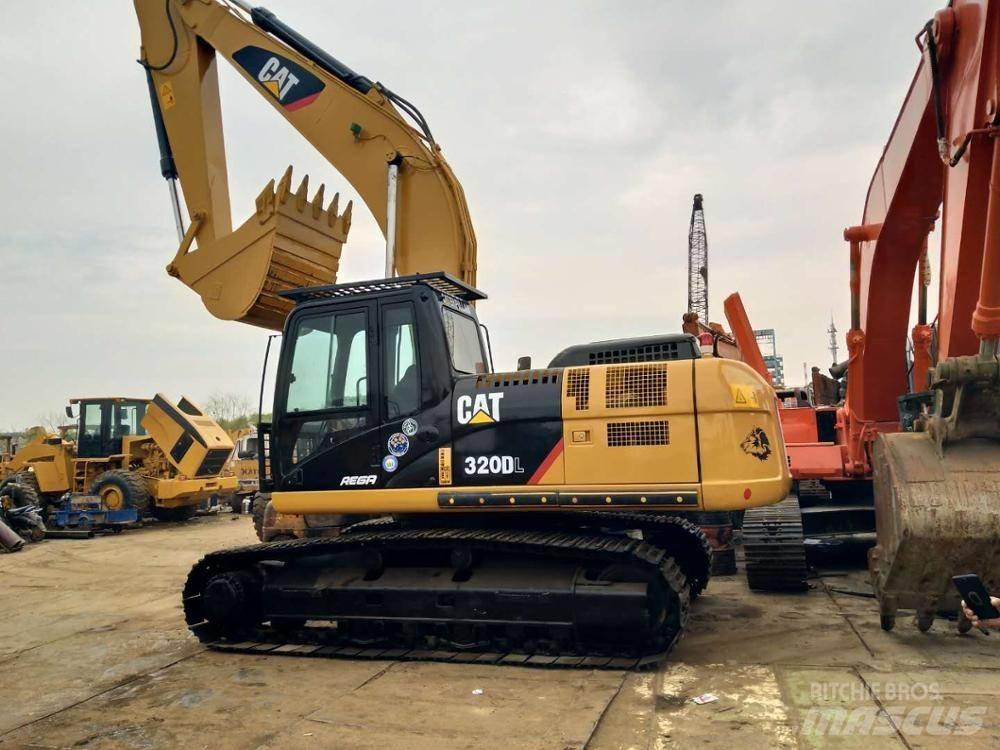 CAT 320D Gravemaskiner på larvebånd