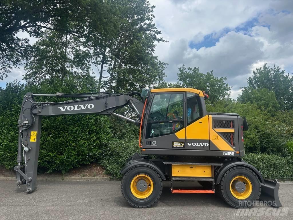 Volvo EWR 150 E Gravemaskiner på hjul