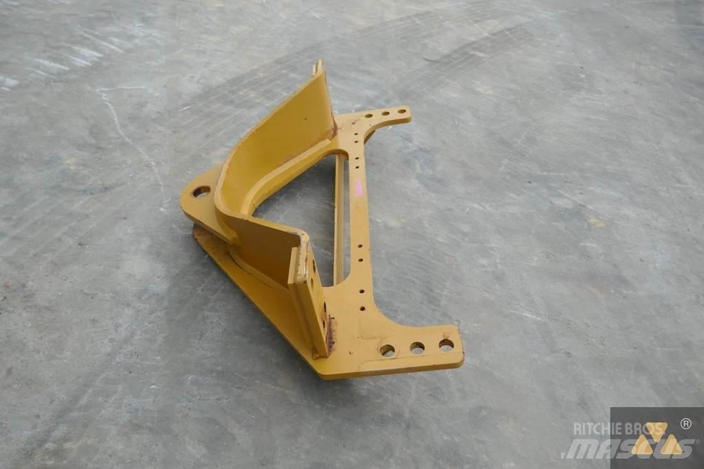 CAT 140M3 Drawbar Transport – Andet
