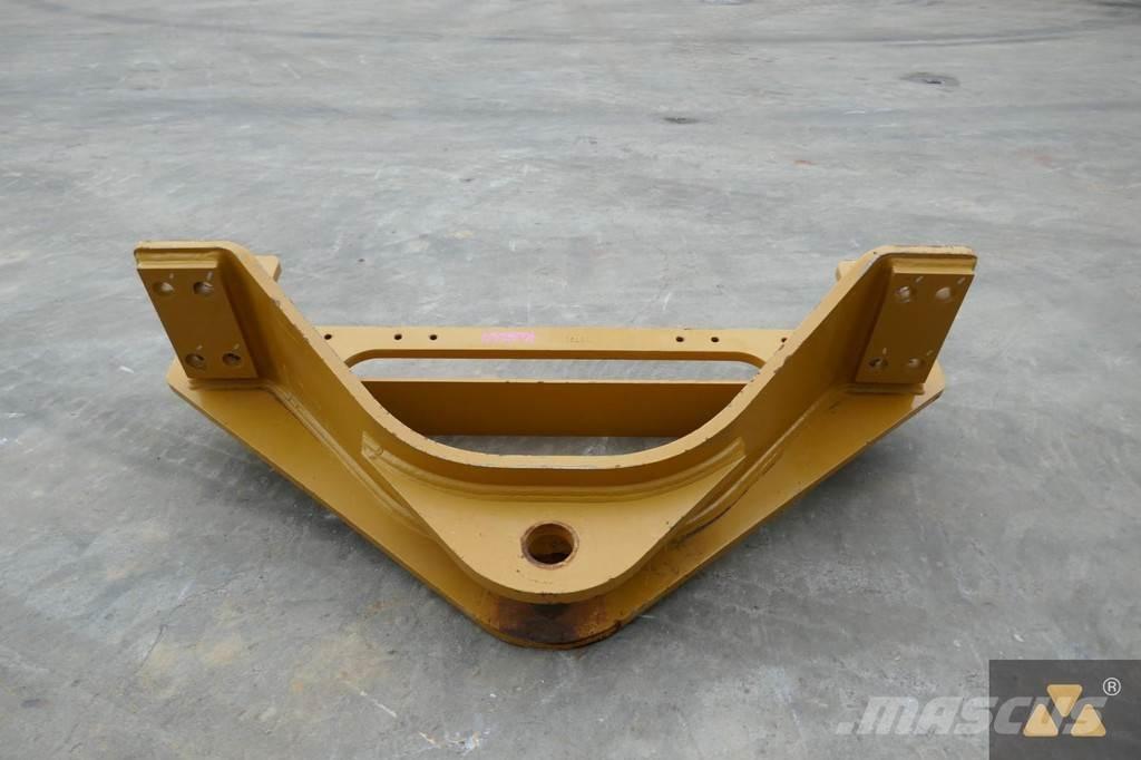 CAT 140M3 Drawbar Transport – Andet