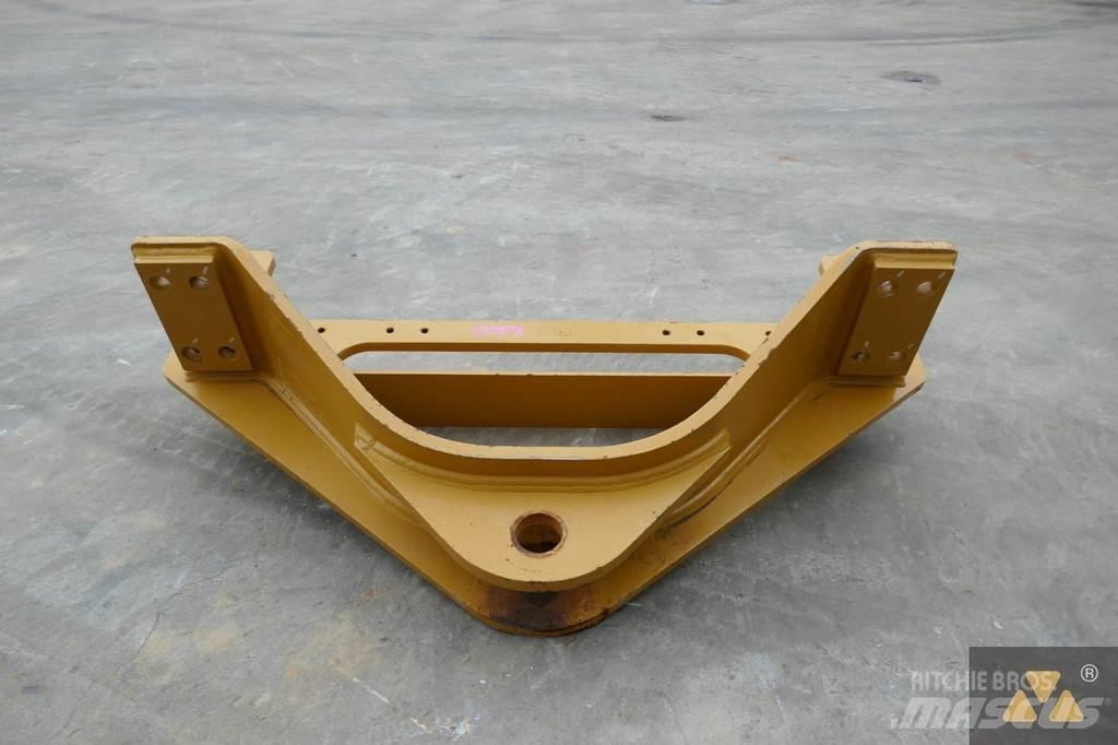 CAT 140M3 Drawbar Transport – Andet