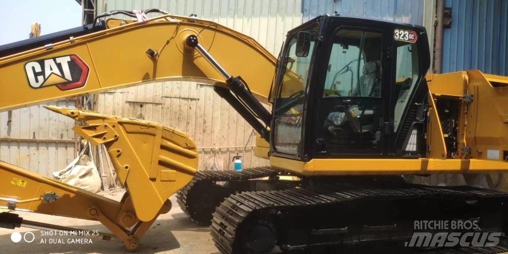 CAT 2020 CAT 323Gc Gravemaskiner på hjul