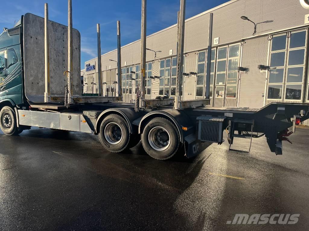 Volvo FH 16 Tømmertransport