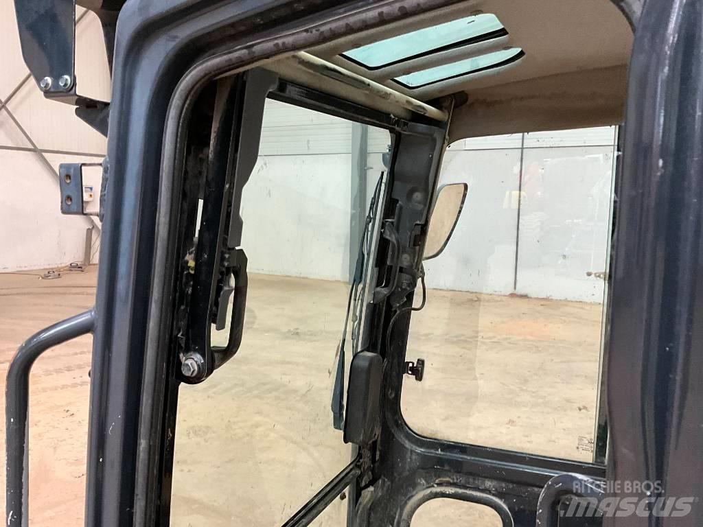 Kubota U 48-4 / U 55-4 Kabiner og interiør