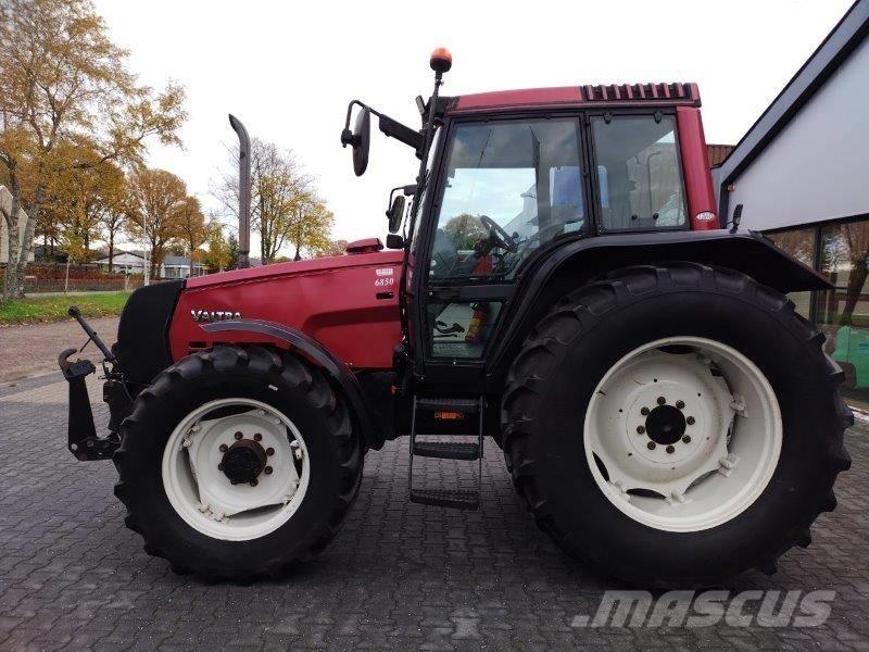 Valtra 6850 Traktorer