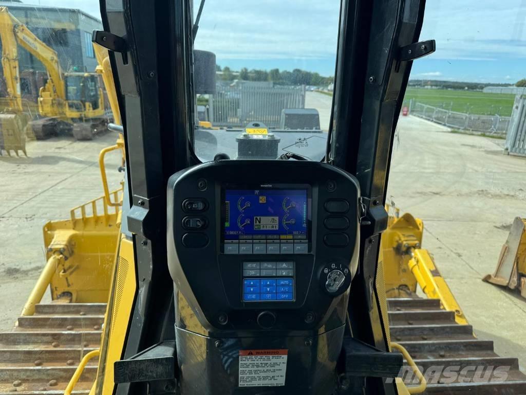 Komatsu D85PX-18 Bulldozer på larvebånd