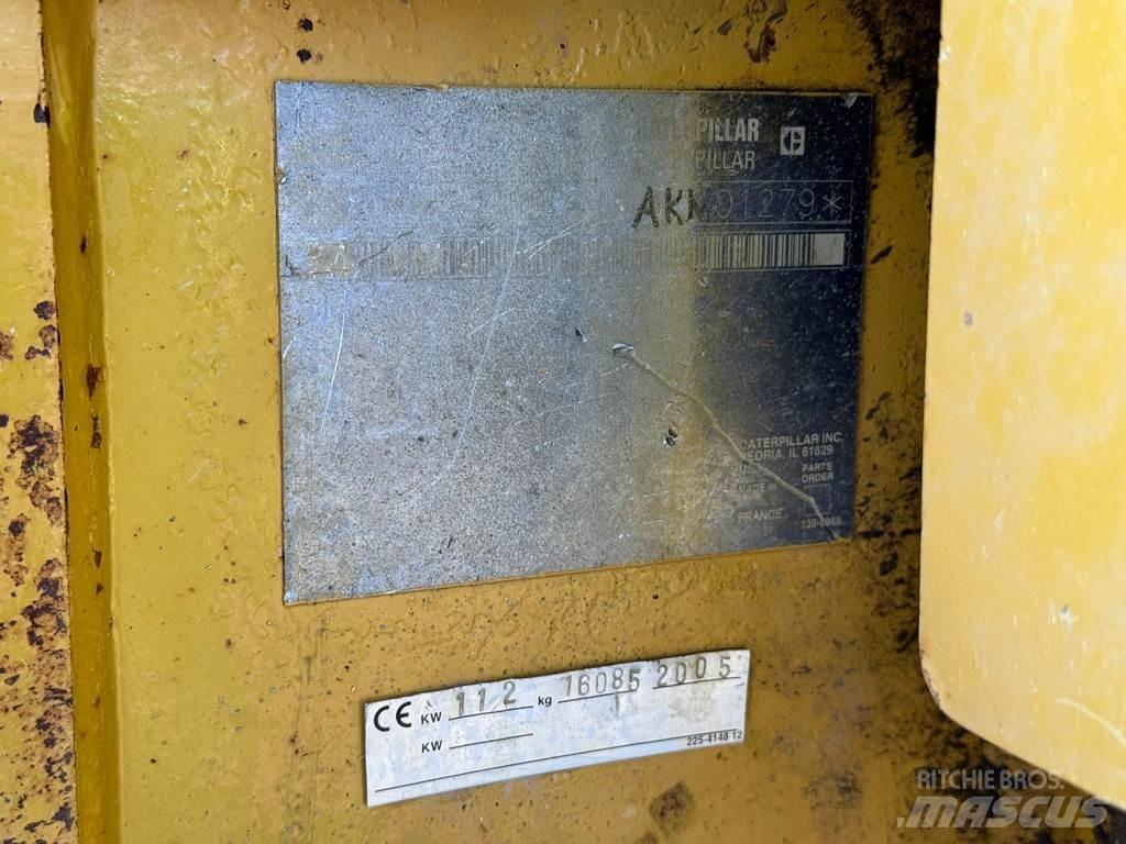 CAT D6N Bulldozer på larvebånd