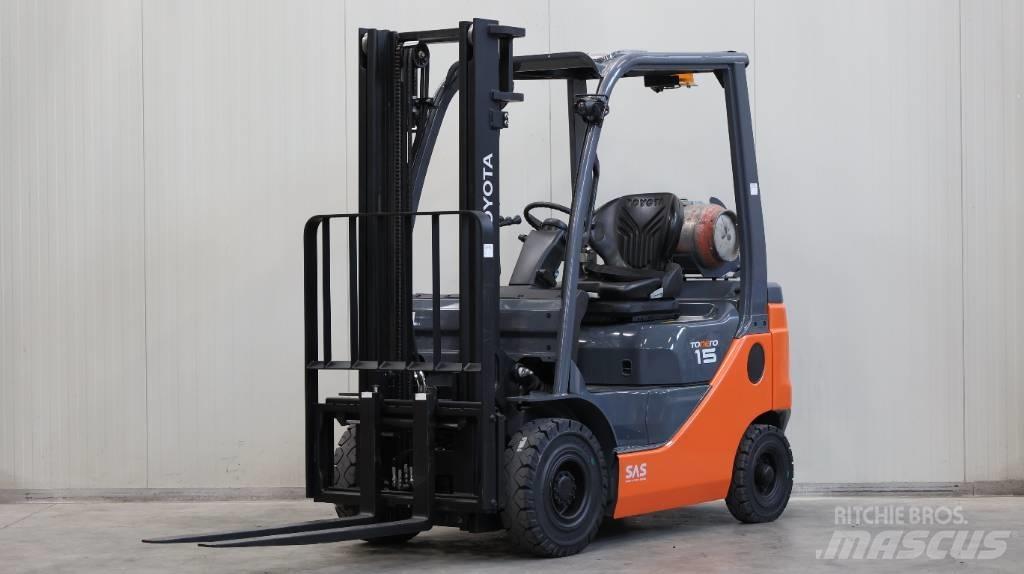 Toyota 8 FGF 15 LPG gaffeltrucks