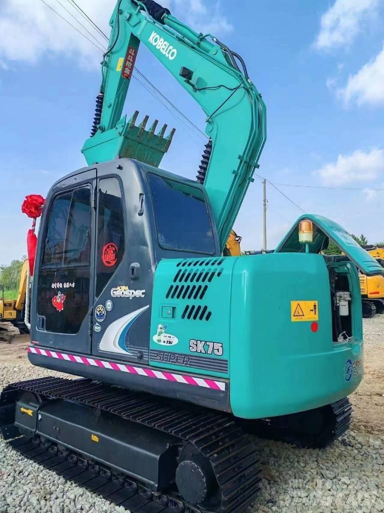 Kobelco SK 75 Gravemaskiner på larvebånd