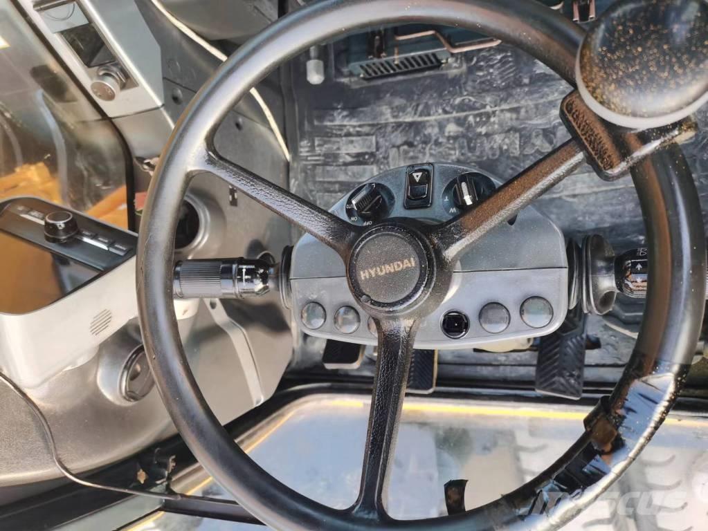 Hyundai R210W-7 Gravemaskiner på hjul