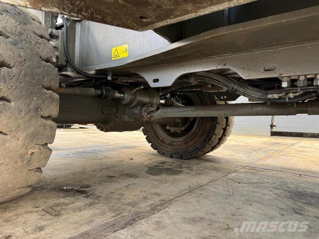 Sennebogen 825M E Materialehåndteringsmaskiner