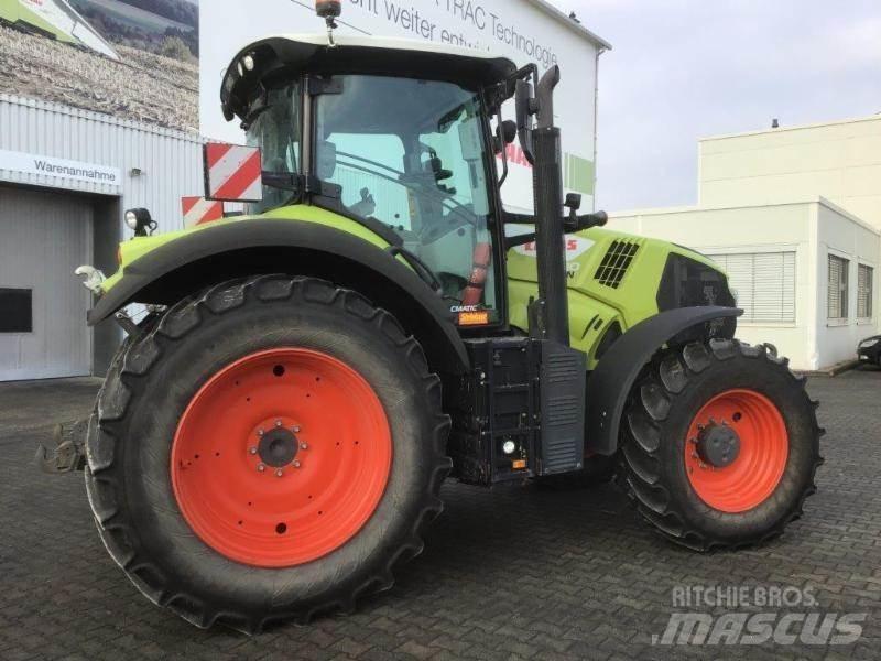 CLAAS AXION 810 Traktorer