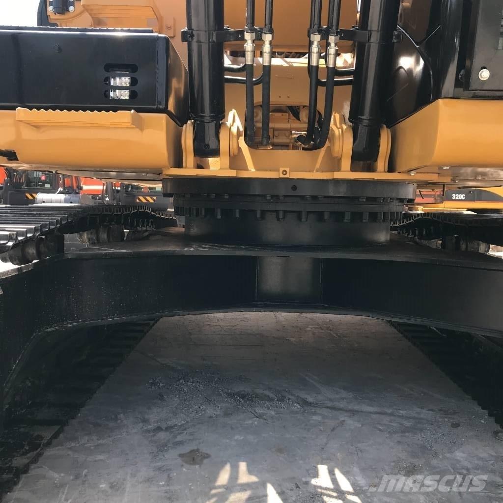 CAT 320 D L Gravemaskiner på larvebånd