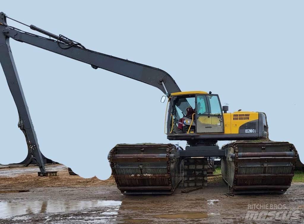 Volvo EC 210 C L Amfibiegravemaskine