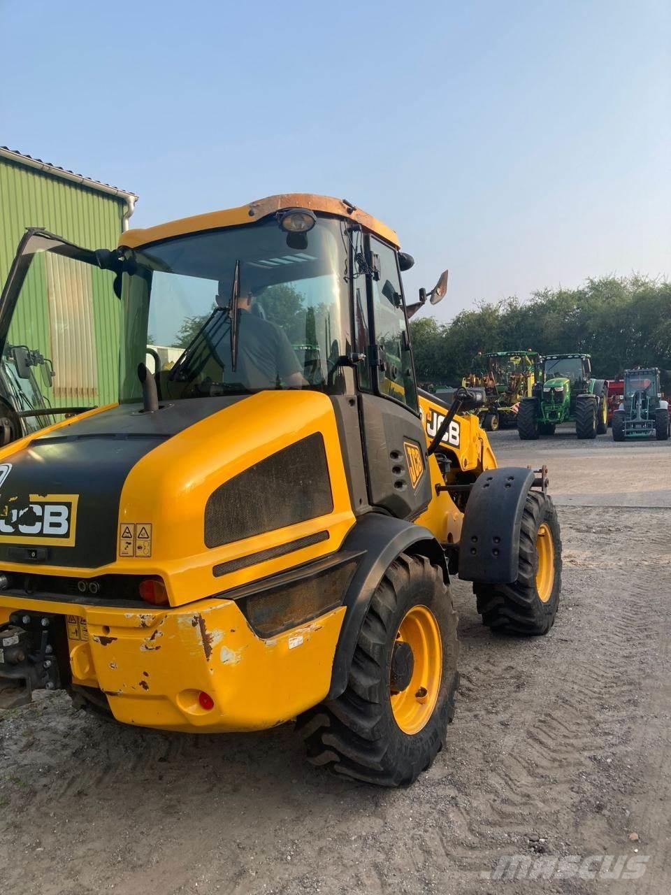JCB TM 220 Teleskoplæssere til landbrug