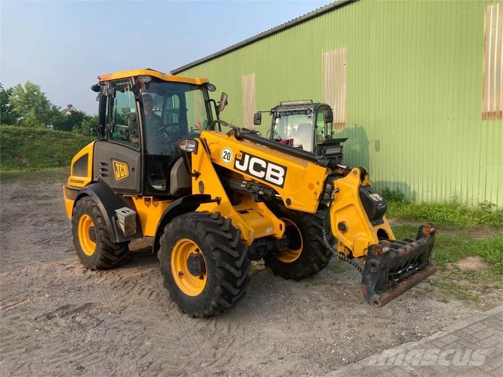 JCB TM 220 Teleskoplæssere til landbrug