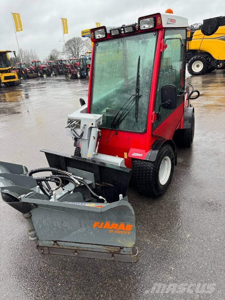 Timan Tool-Trac 245 Hjælpemaskiner