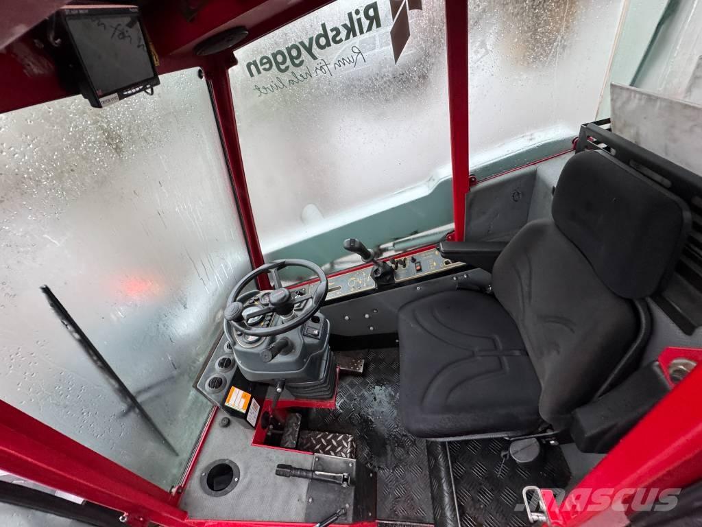 Timan Tool-Trac 245 Hjælpemaskiner