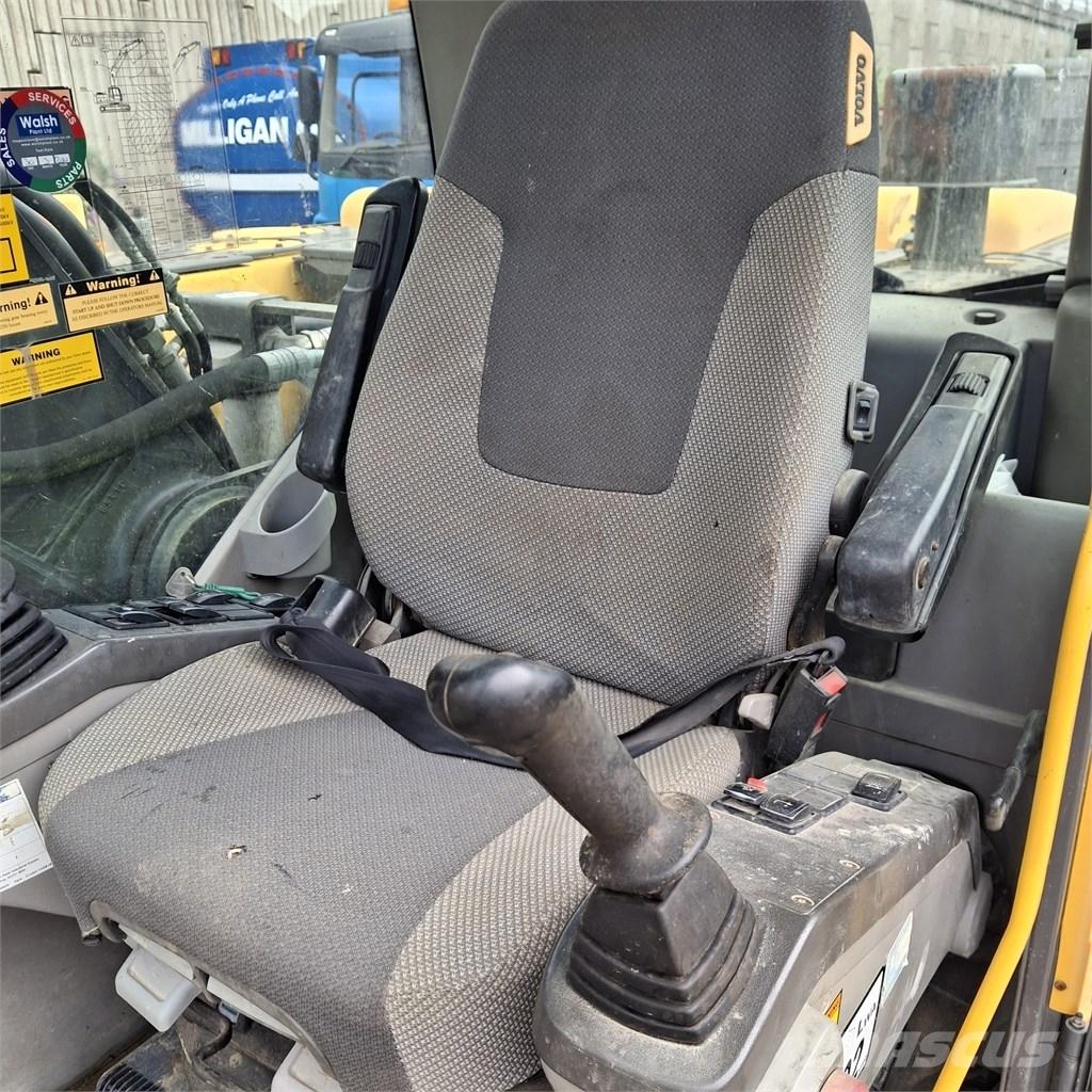 Volvo EC 210 C L Gravemaskiner på larvebånd