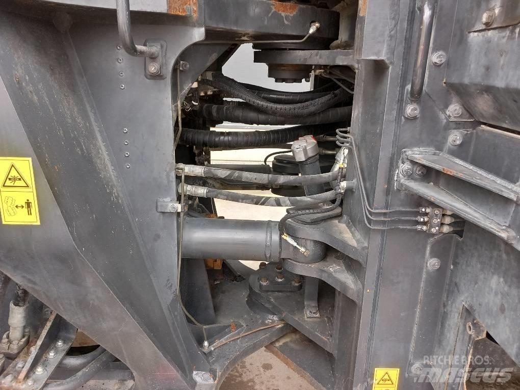 Komatsu WA500-7 Læssemaskiner på hjul