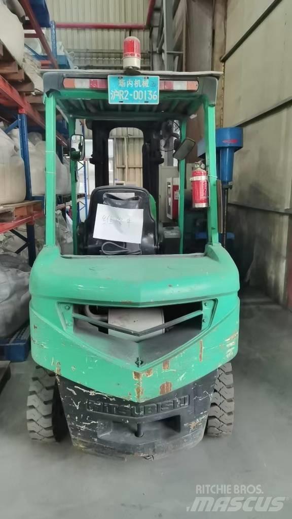 Mitsubishi FD 25 Diesel gaffeltrucks