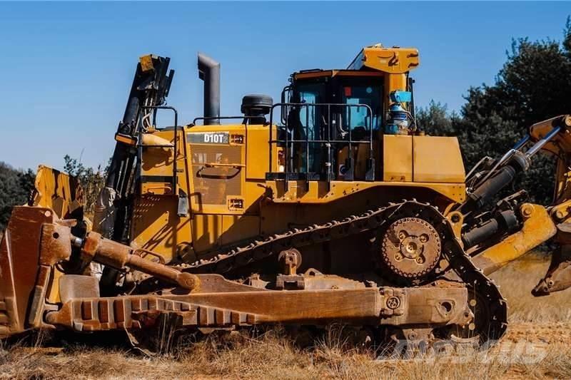 CAT D10T Bulldozer på larvebånd