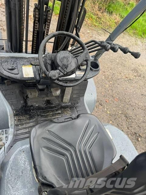 Toyota 8 FDF 30 Diesel gaffeltrucks