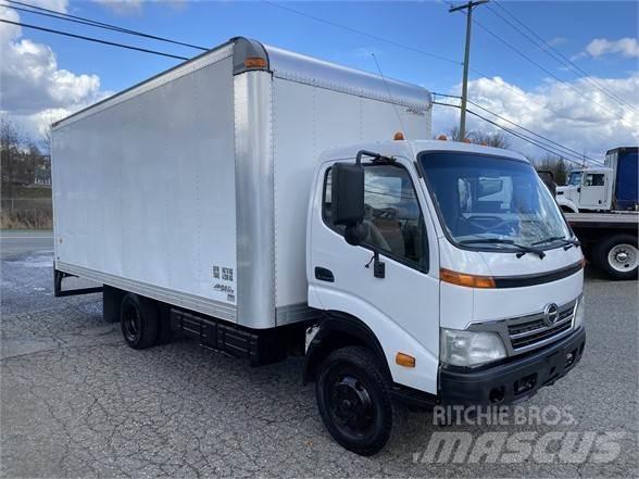 Hino 145 Lastbiler til transport af drikkevarer