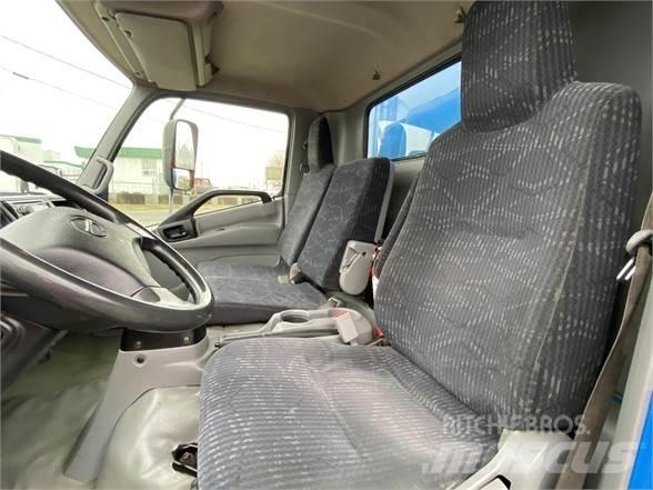 Hino 195 Lastbiler til transport af drikkevarer