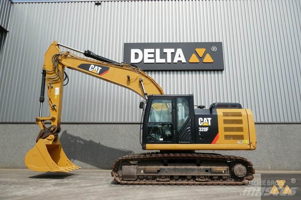CAT 320FL Gravemaskiner på larvebånd