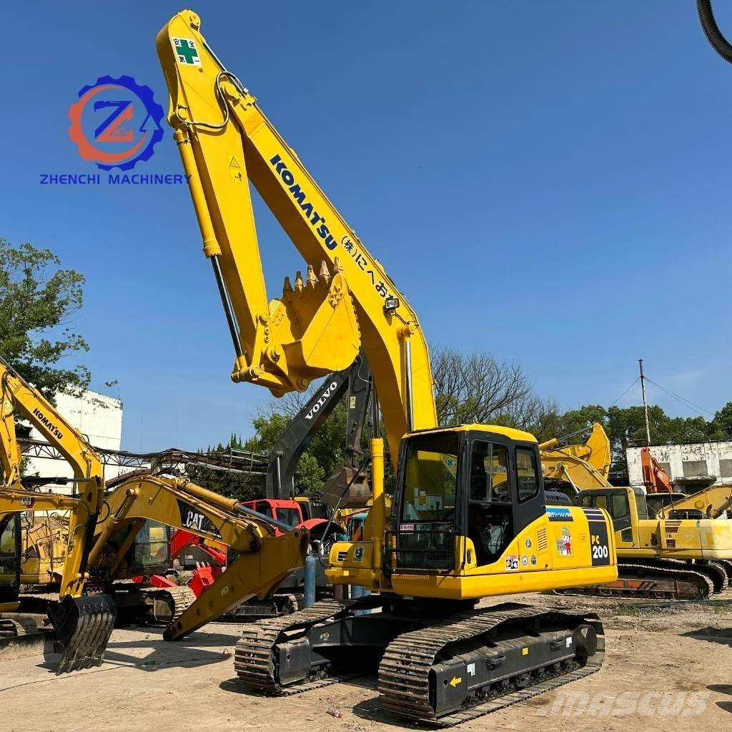 Komatsu PC 200-7 Gravemaskiner på larvebånd