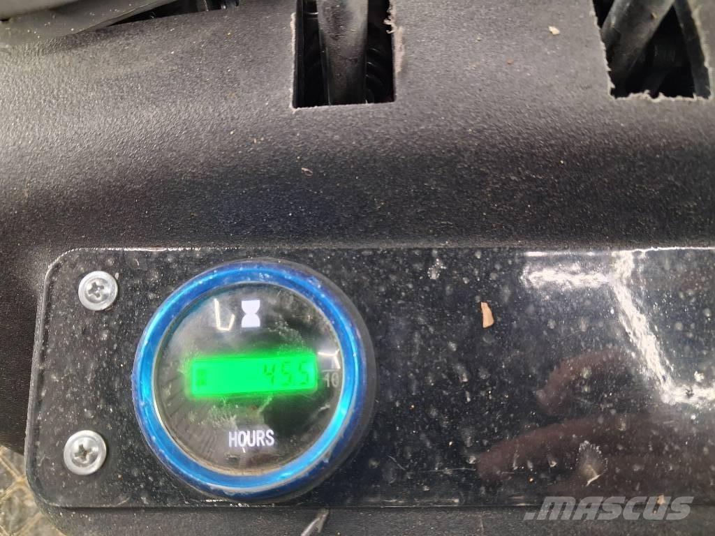 JPC KV12 Minigravemaskiner