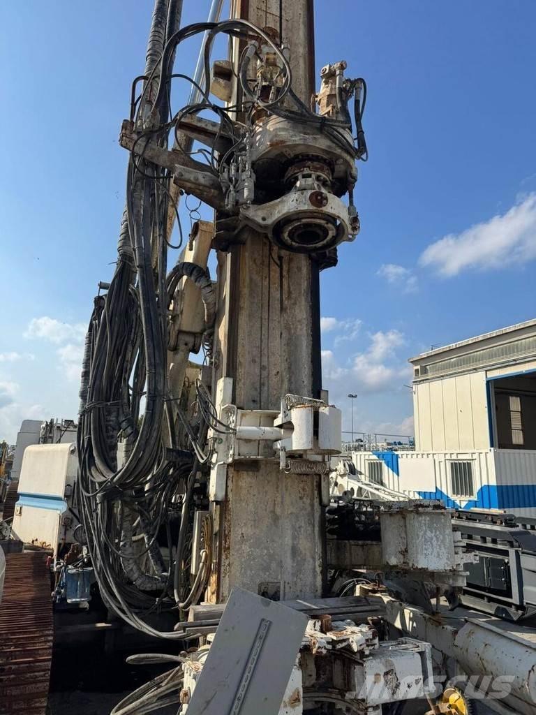 Soilmec R312 / 200 Tunge bor