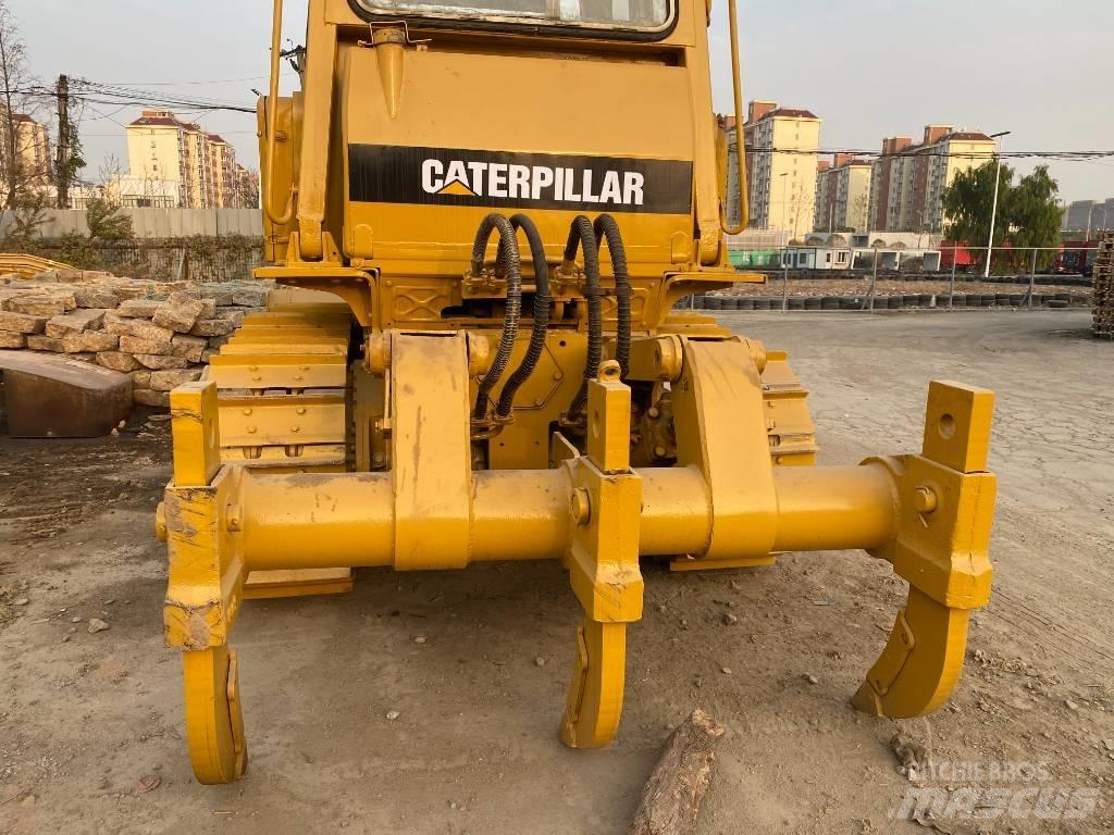 CAT D 6 D Bulldozer på larvebånd